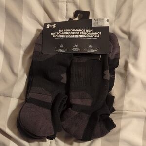 Under Armour Men's Black and Gray Athletic Socks